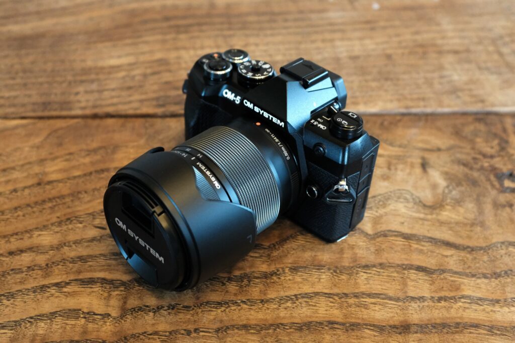 圧倒的な軽さ。「フルサイズ機」とは別次元のサイズ感