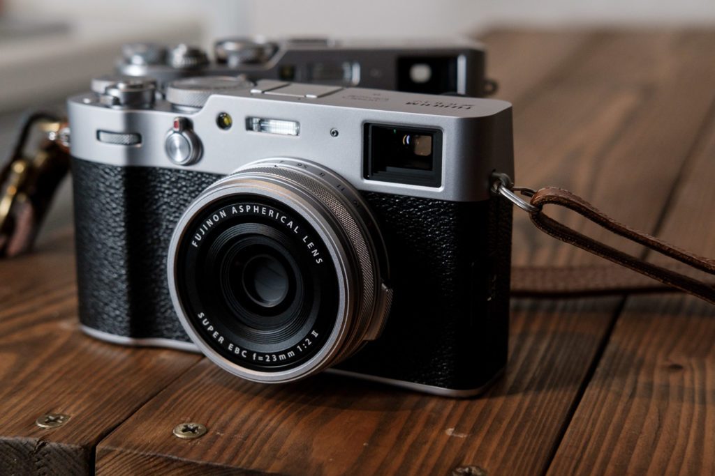 「とにかくカメラを始めてみたい」ならX100V