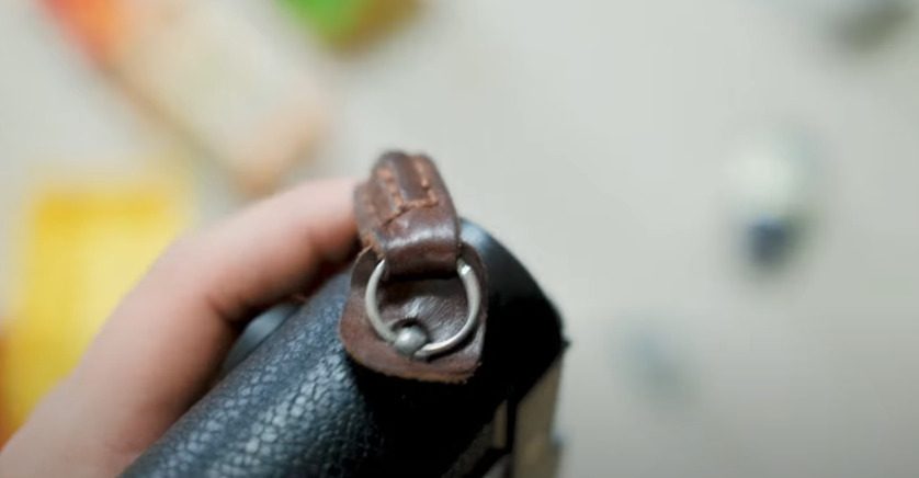 ULYSSES（ユリシーズ）：上質な革の丸紐ストラップ