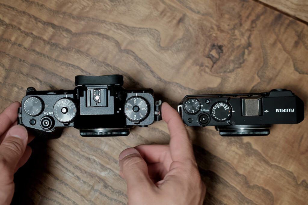 上位機種（X-T4）を持っているぼくが、X-E4を買った理由