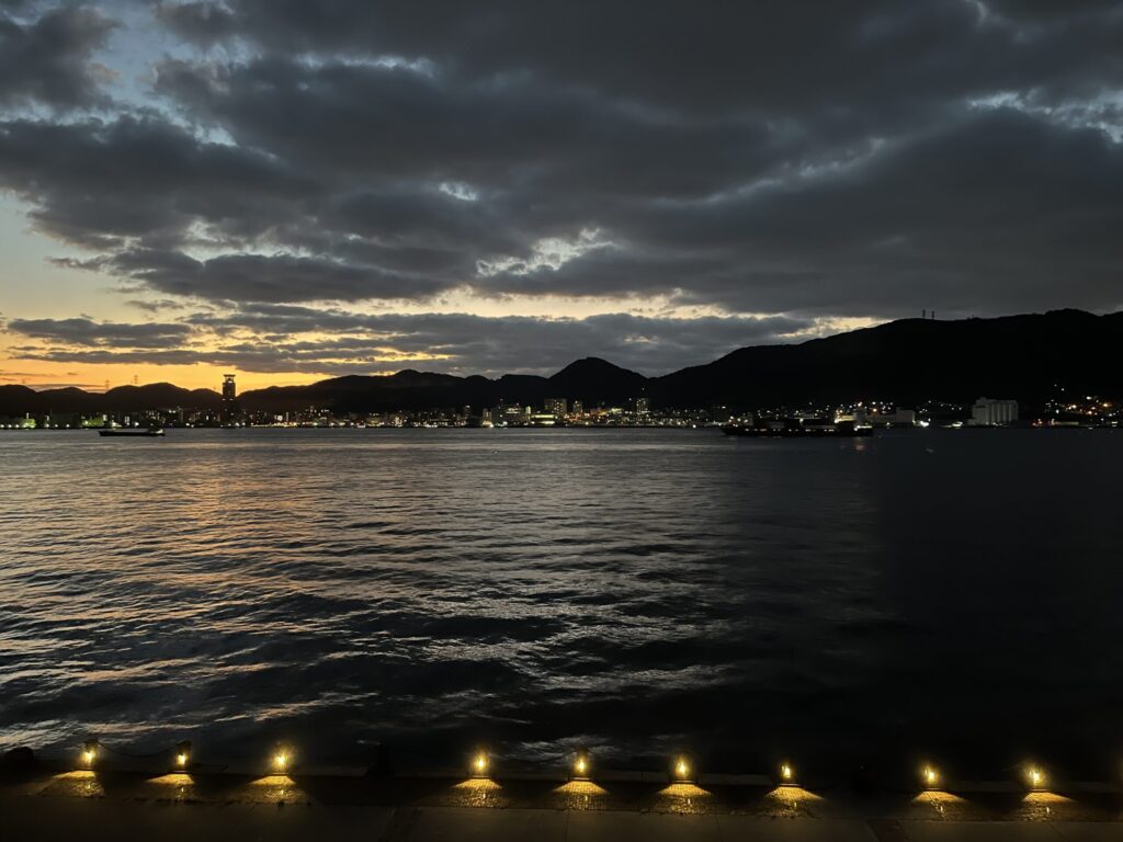 市場や街歩きでの臨場感